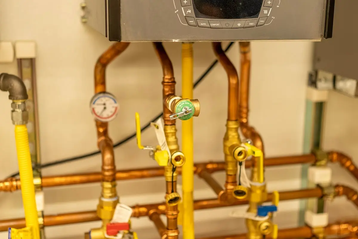 Licensed technician providing Emergency Plumbing for a homeowner in North Valley